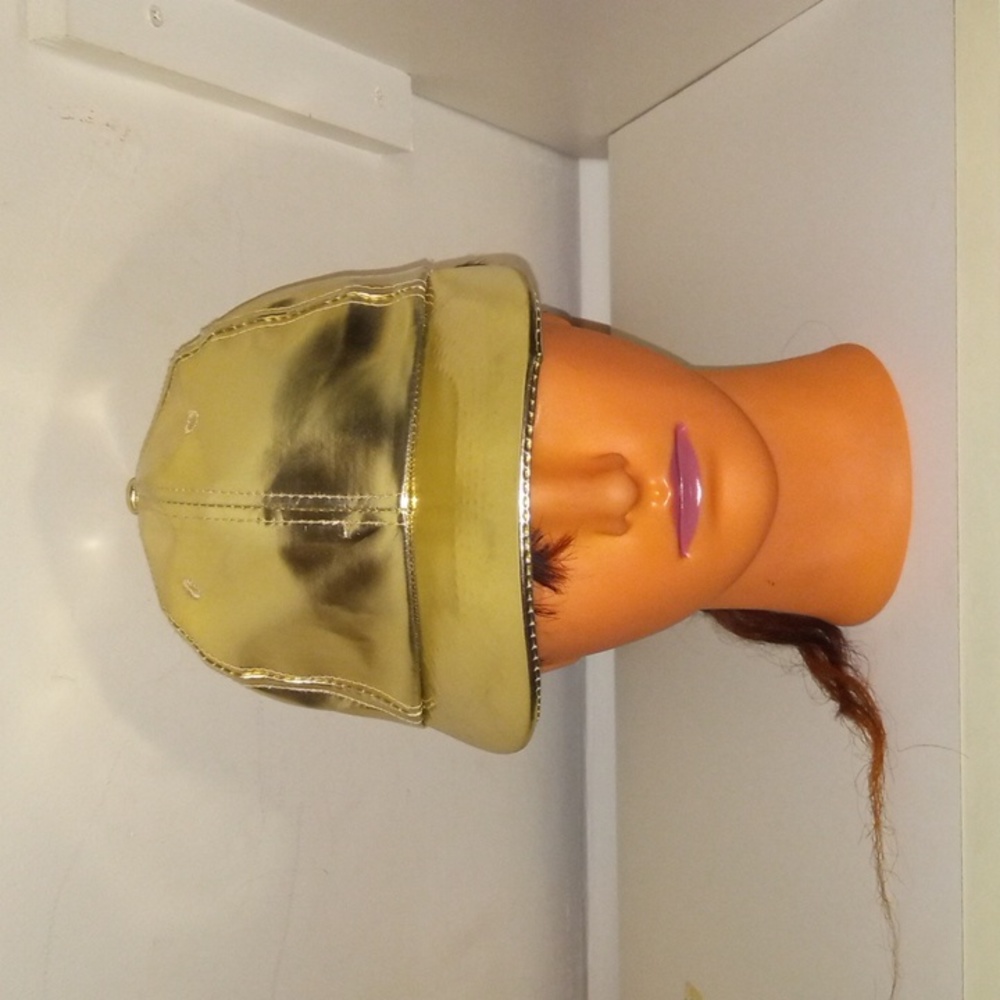 Metallic Silver Snap-back Adjustable Cap